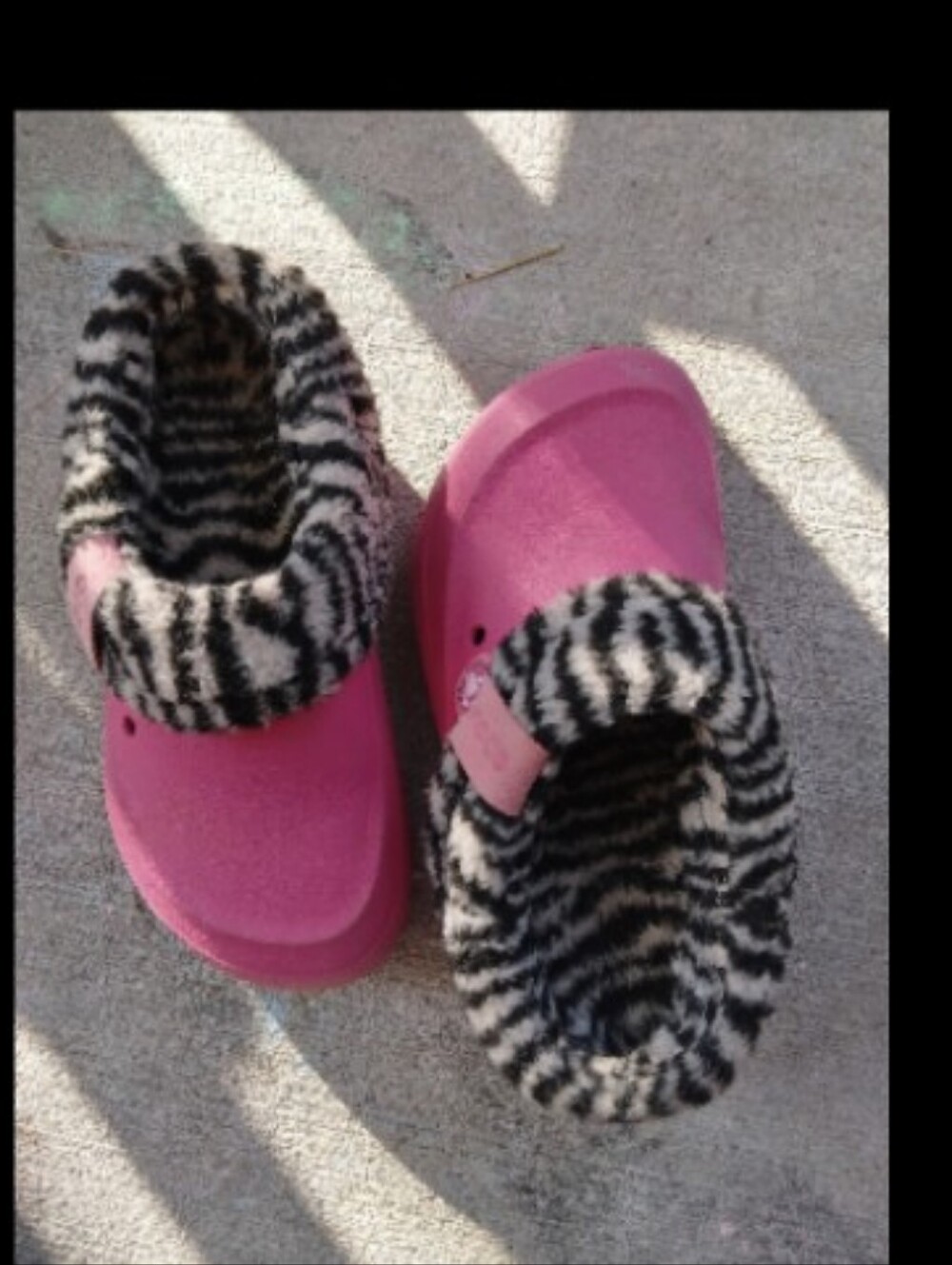 CROCS Kids Pink Faux-Fur Lined Clogs with Zebra Print